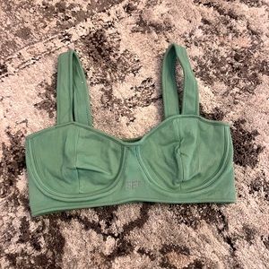 Never worn Set Active sports bra!